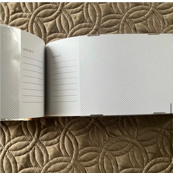 Chesapeake Bay “Morning in Paris” candle, Eiffel Tower photo album & box❣️ - Picture 6 of 14